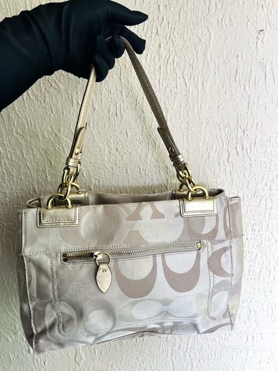 Coach Penelope Optic Signature Carryall - Picture 2 of 12